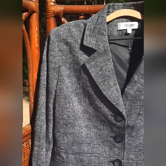 🍀3/15 Jones Studio Woman's Suit Jacket - Picture 2 of 5